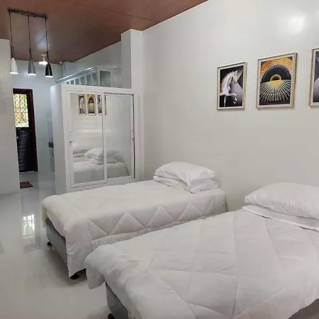 Flb Apartelle Los Banos Los Banos  Exterior photo