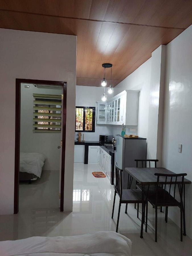 Flb Apartelle Banos